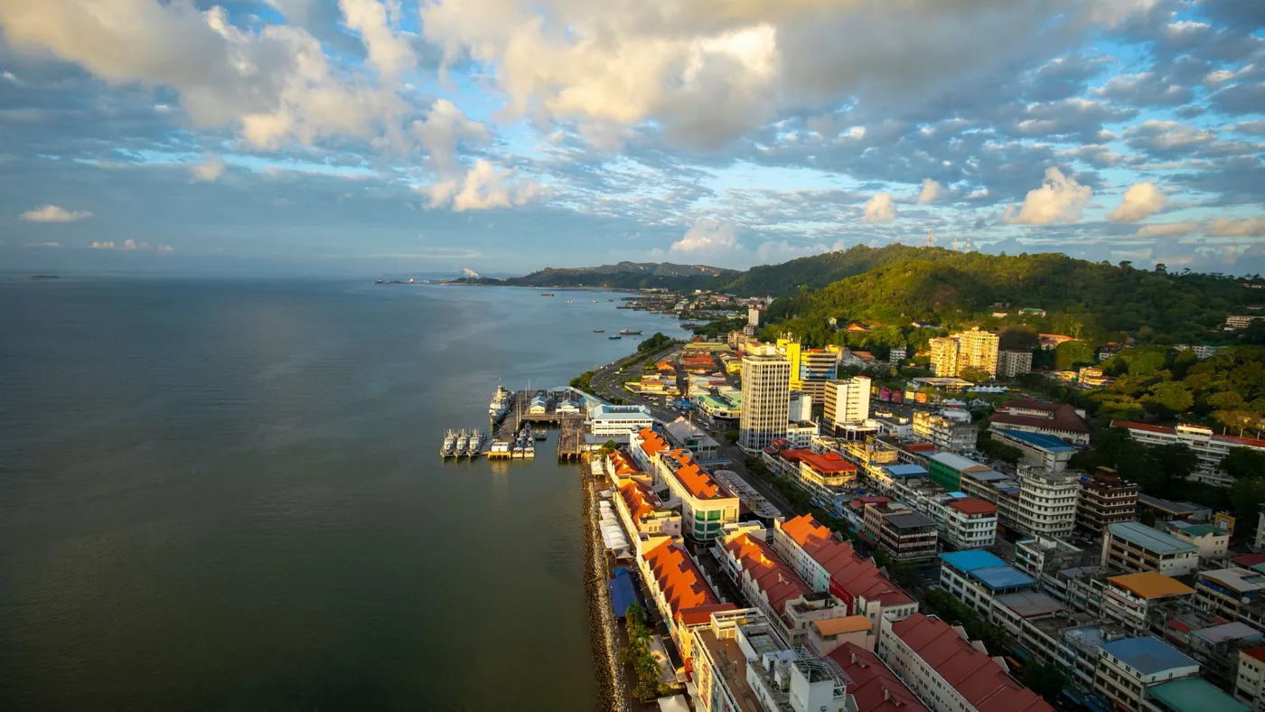 Vista sulla baia di Sandakan